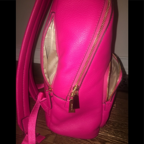 LAST ONE! NWT Michael Kors LG Wythe Backpack - Picture 8 of 8
